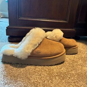 UGG Tan Slippers with Cream Fur Lining